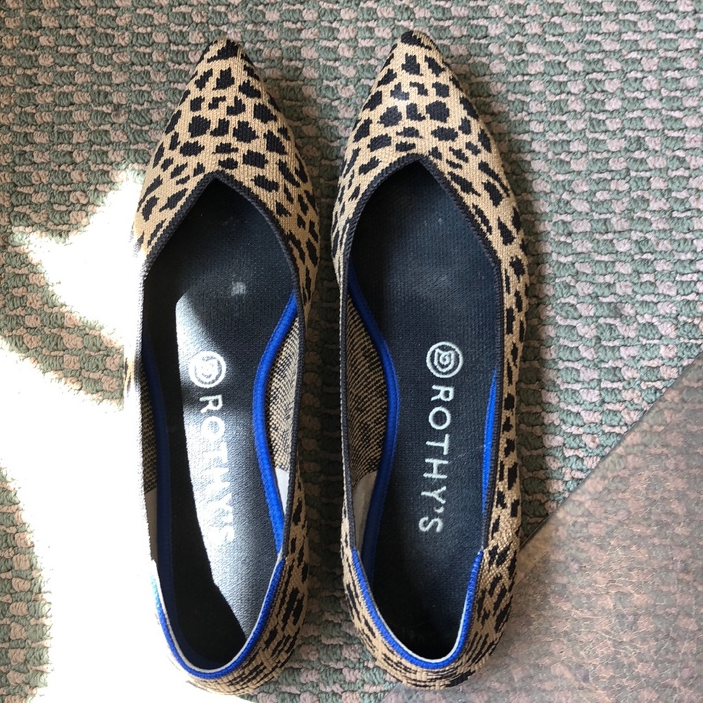 Rothys leopard the point flats size 8.5